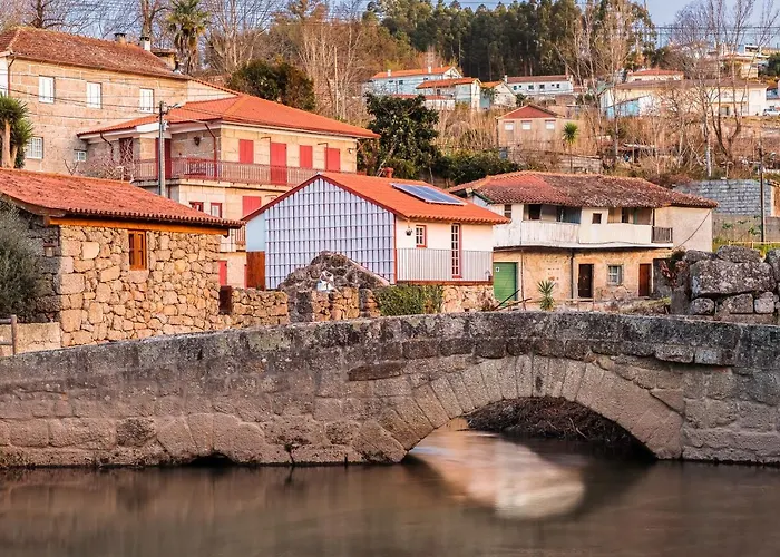 Feriehus Refugio House Natura Moinho De Agua - Eco House Guimarães